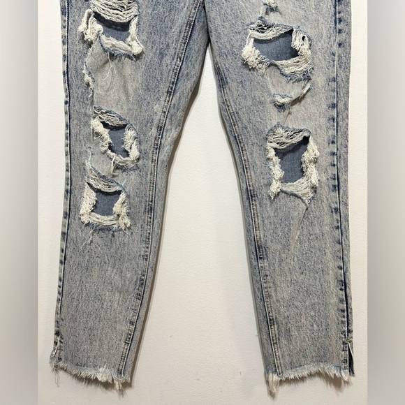 KanCan Collie High Rise Mom Jeans - Picture 5 of 11